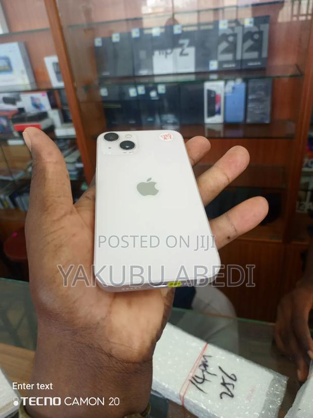 Apple iPhone 14 128 GB Pink · Photo 2