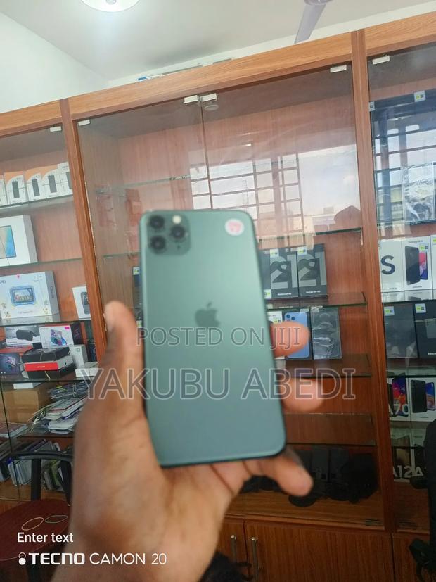 Apple iPhone 11 Pro Max 256 GB Green · Photo 1