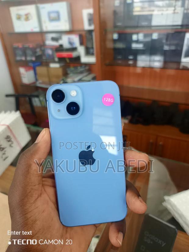 Apple iPhone 13 128 GB Blue · Photo 2