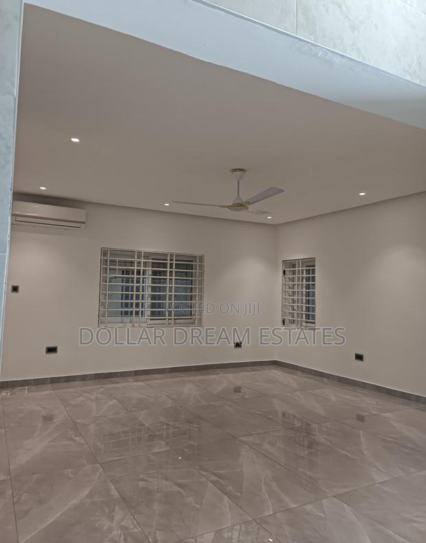 2bdrm Apartment in Agbogba for rent · Photo 2