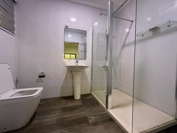 5bdrm Duplex in American House for rent photo 15