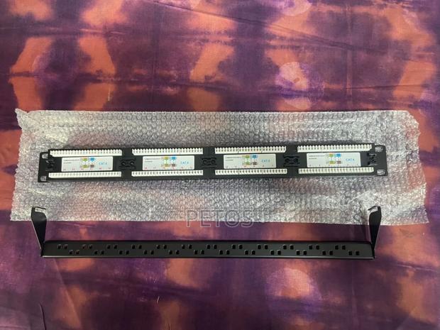 24 Port Cat6 Patch Panel photo 2