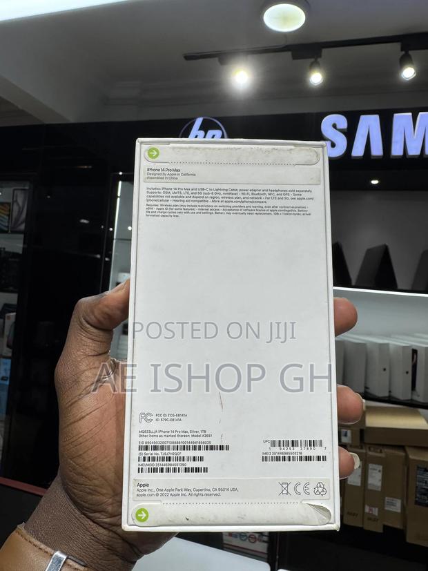 New Apple iPhone 14 Pro Max 1 TB Silver photo 4