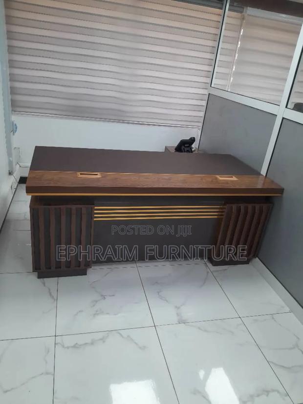 Executive Table for Office