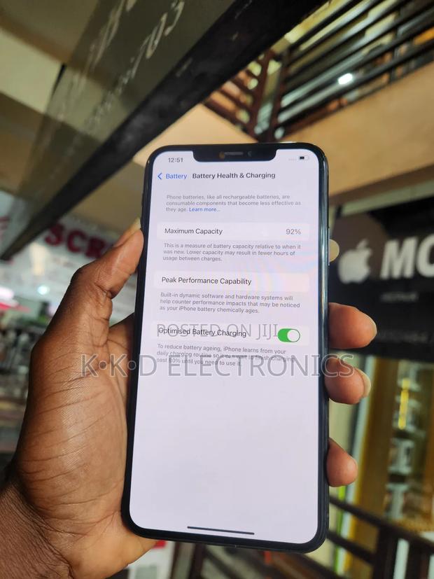 Apple iPhone 11 Pro Max 64 GB Green