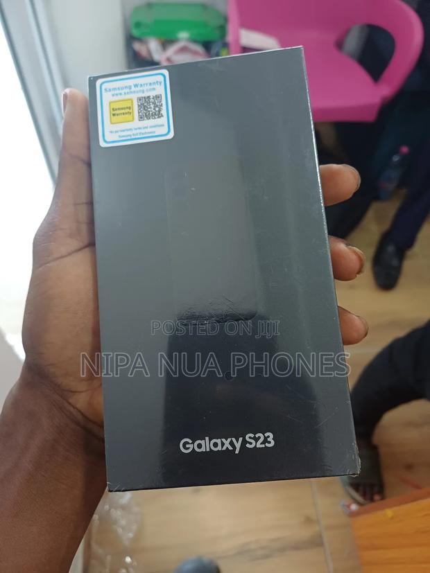 New Samsung Galaxy S23 128 GB Black · Photo 1