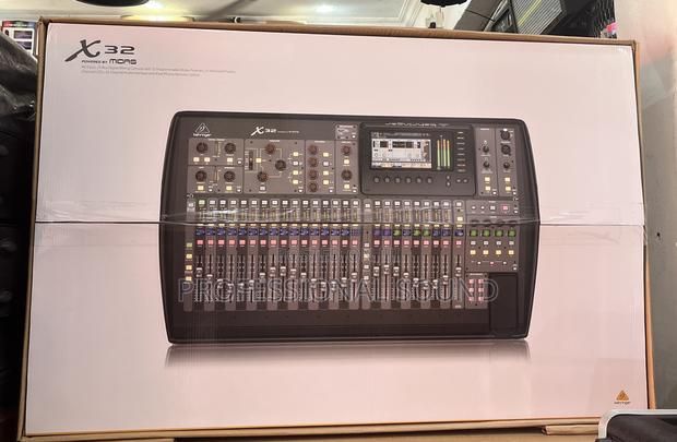 X32 40-Input,25-Bus Digital Mixing Console With 32programmable Midas · Photo 2