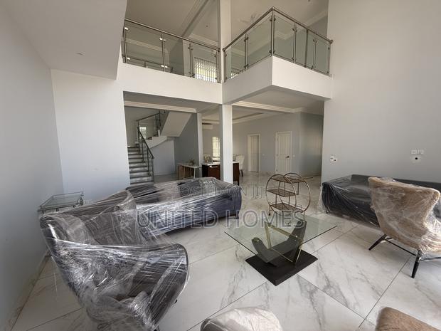 5bdrm House in Osu for rent · Photo 4