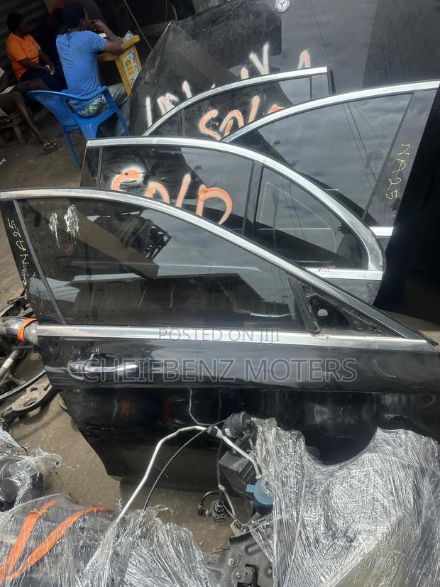 Mercedes Benz 2018 2019 2020 2022 Front and Back Doors Available