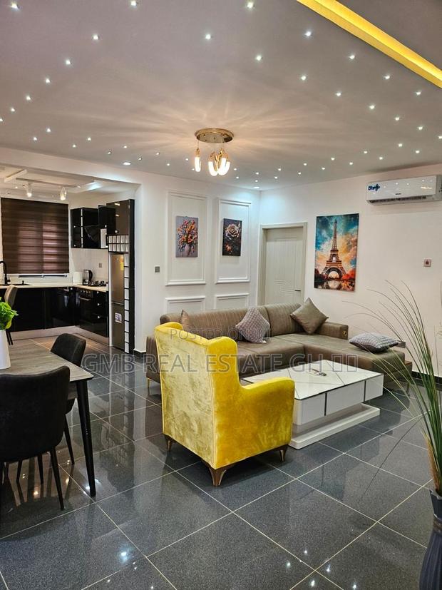 Furnished 2bdrm Apartment in Lakeside for sale · Photo 2