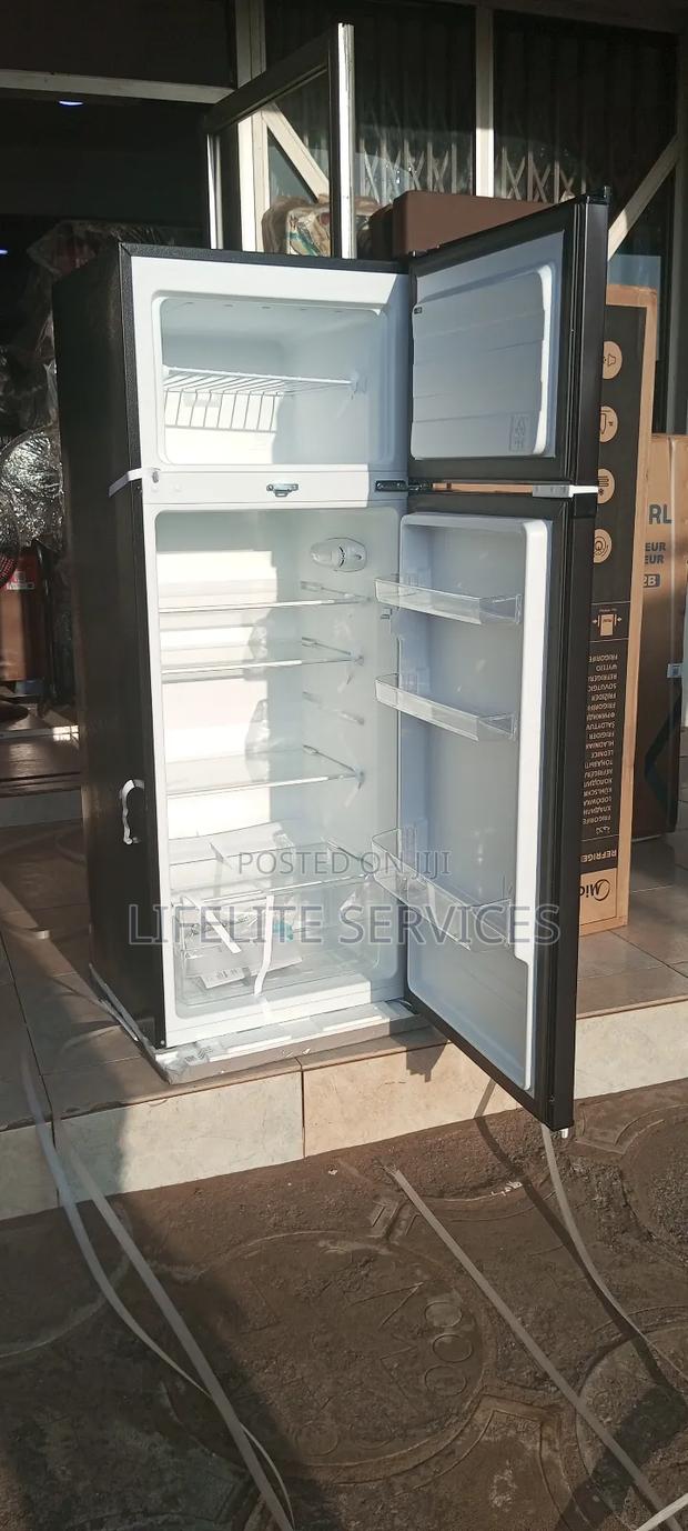 Midea 204 Litre Fridge Bottom Freezer