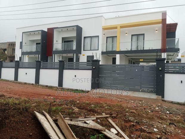 9bdrm Apartment in Adevu Homes, Oyarifa for sale · Photo 2