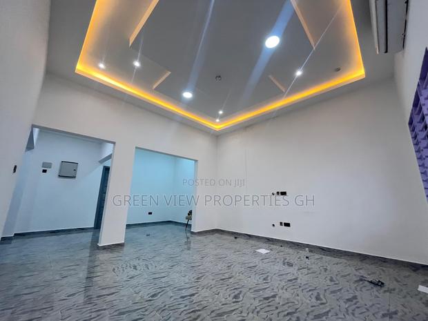 2bdrm Apartment in Ashaley Botwe for rent photo 4