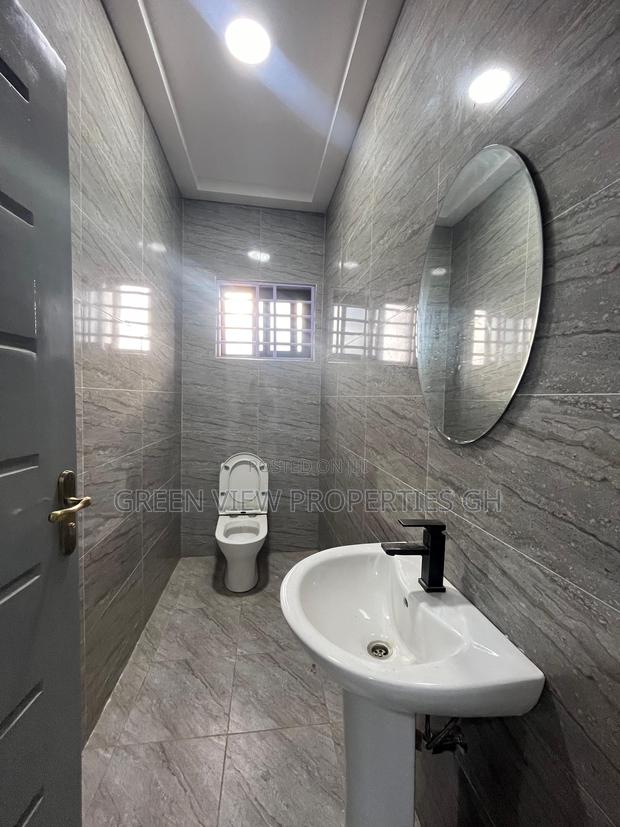 2bdrm Apartment in Ashaley Botwe for rent photo 8