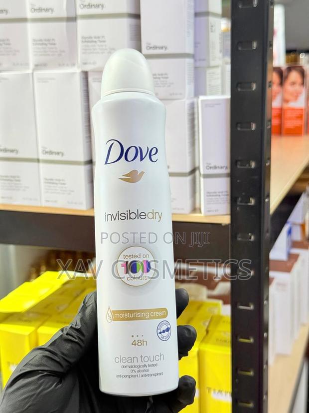 Dove Invisible Dry Deodorant Spray 48hr · Photo 2