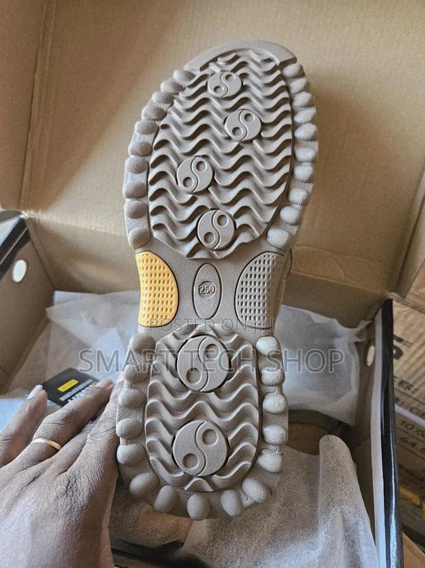High Quality Safety Shoes For Welders And Metal Workers photo 4