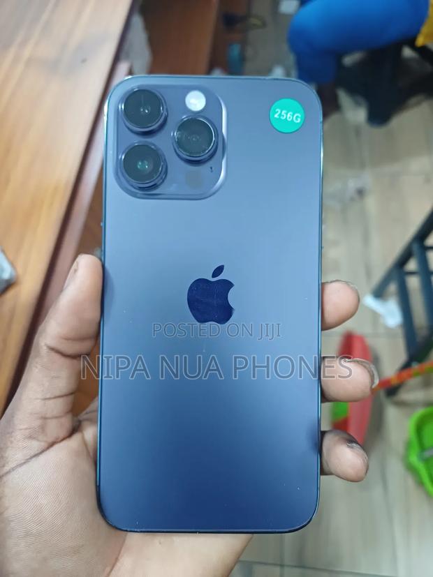 Apple iPhone 14 Pro Max 256 GB Purple · Photo 1