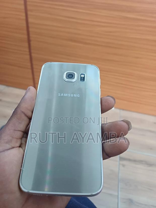 Samsung Galaxy S6 32 GB Gold · Photo 3