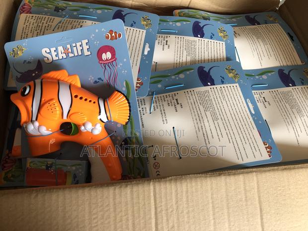 Clown Fish Electric Bubble Gun(Wholesale/Retail) photo 4