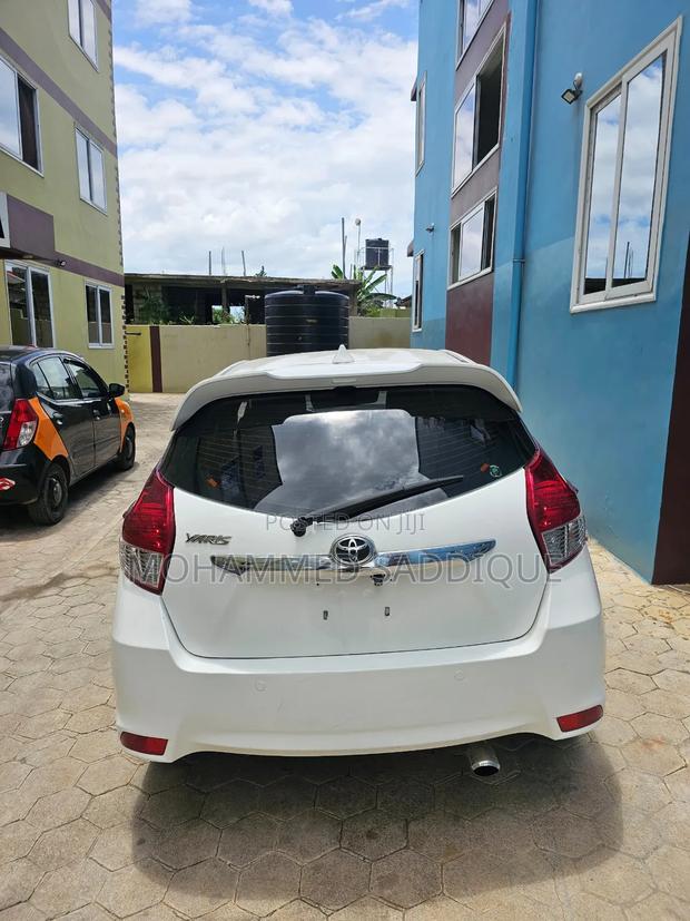 Toyota Yaris 2015 White