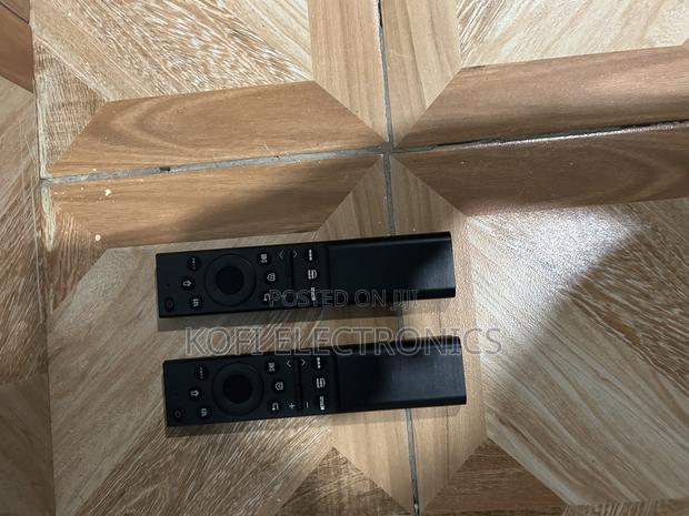 Samsung One Remote Aura Edition · Photo 3