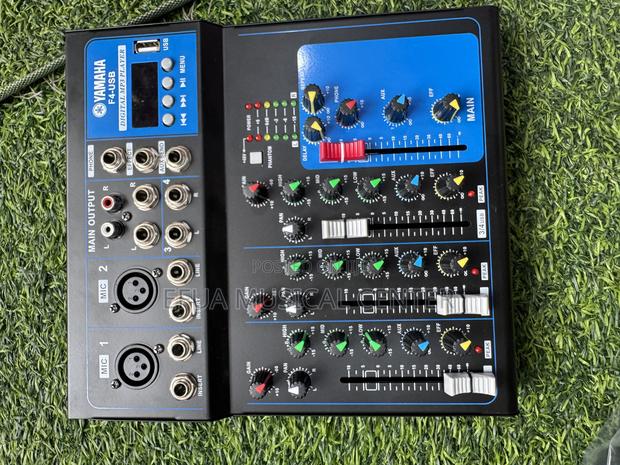 Yamaha F-4 Raw Mixer · Photo 4