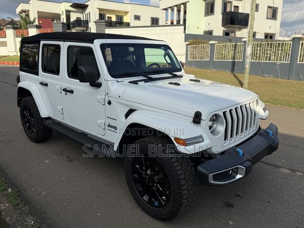 Jeep Wrangler 4xe 2023 White · Photo 4