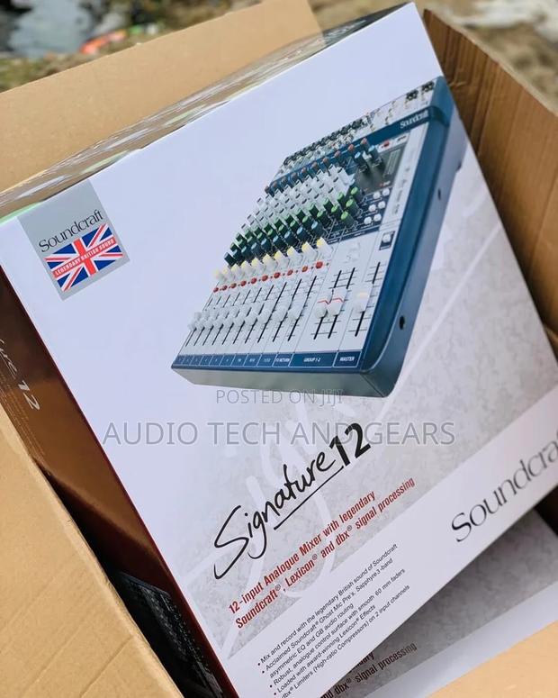 Soundcraft Signature 12 · Photo 3