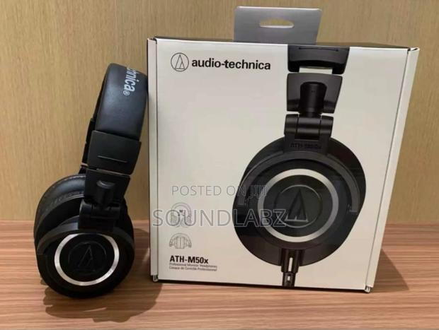 Audio-technica Ath-m50x Professional Studio Monitor Headphones · Photo 2