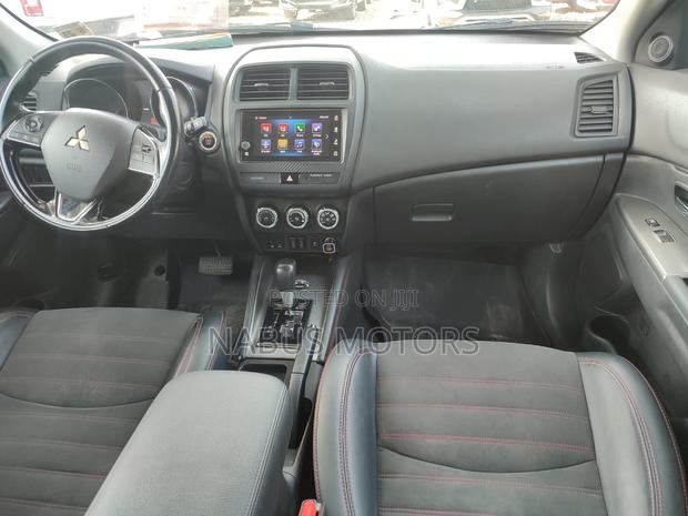 Mitsubishi Outlander Sport SE 2.4 2018 Blue