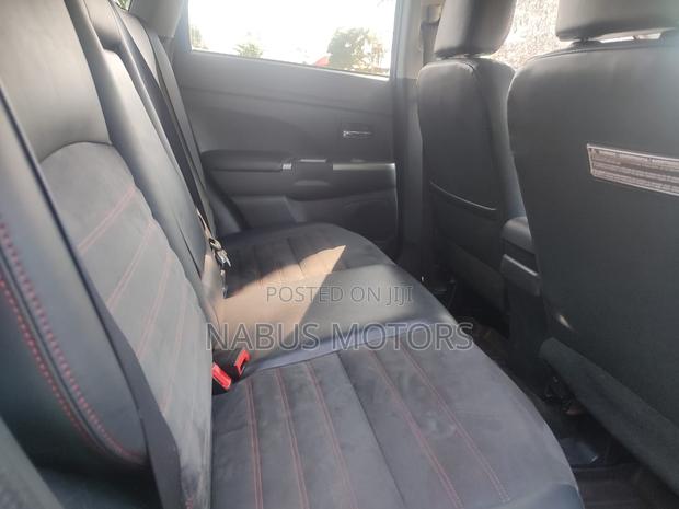 Mitsubishi Outlander Sport SE 2.4 2018 Blue