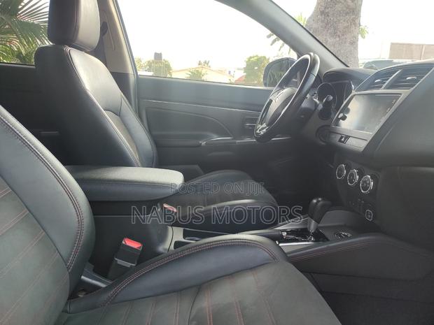 Mitsubishi Outlander Sport SE 2.4 2018 Blue