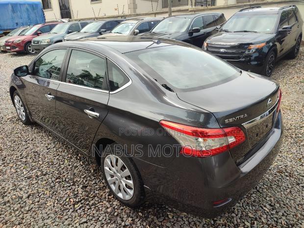 Nissan Sentra S 2016 Gray