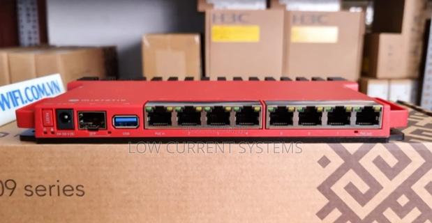 Mikrotik Router Board L009uigs-Rm Wired Router · Photo 1