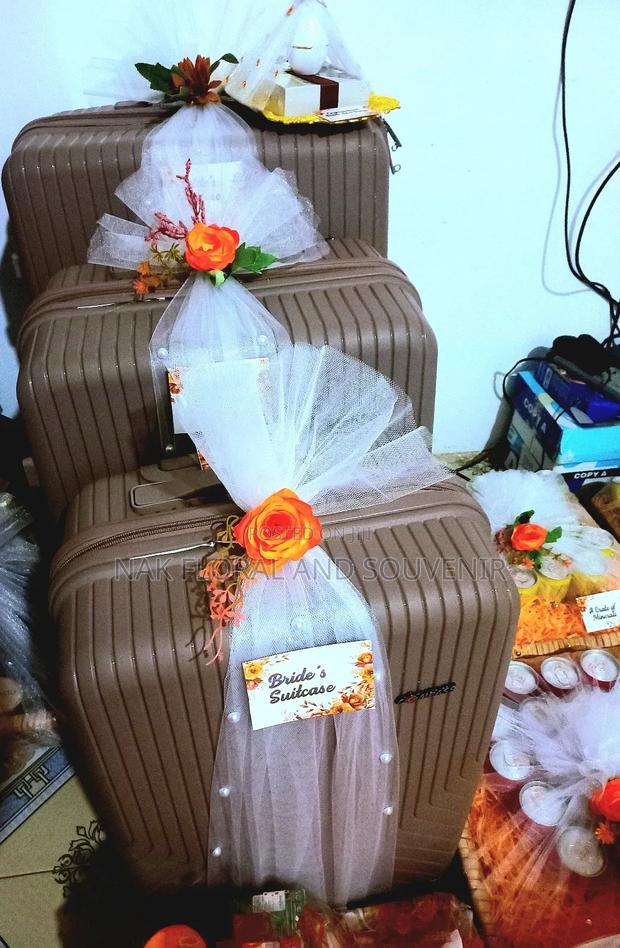 Engagement Wrapping · Photo 3