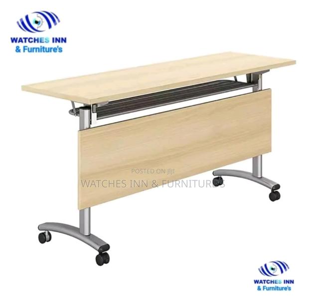 Modern Office / Computer Table( 1.04mm Length ) With Wheels · Photo 2