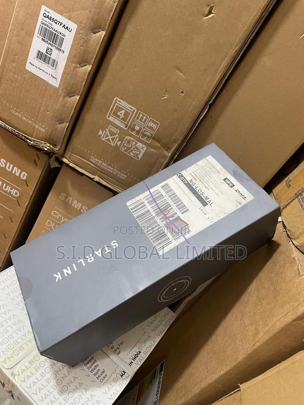Excellent Condition Starlink Gen 3 Router Kit · Photo 2