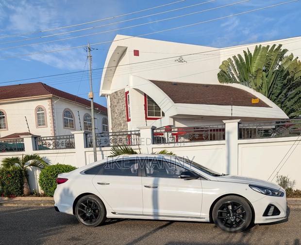 Hyundai Sonata Sport 2.0T 2018 White photo 6
