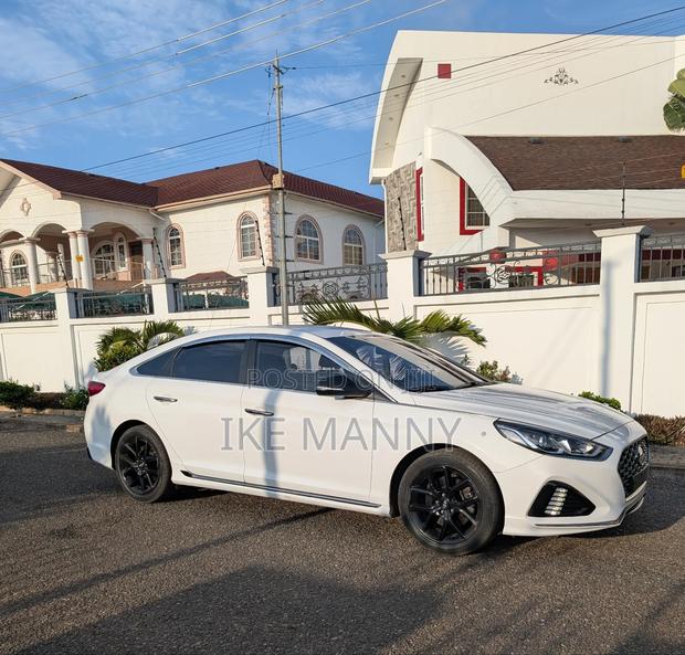Hyundai Sonata Sport 2.0T 2018 White photo 8