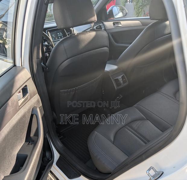 Hyundai Sonata Sport 2.0T 2018 White photo 16
