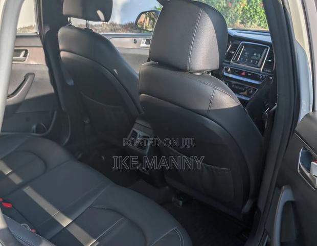 Hyundai Sonata Sport 2.0T 2018 White photo 17