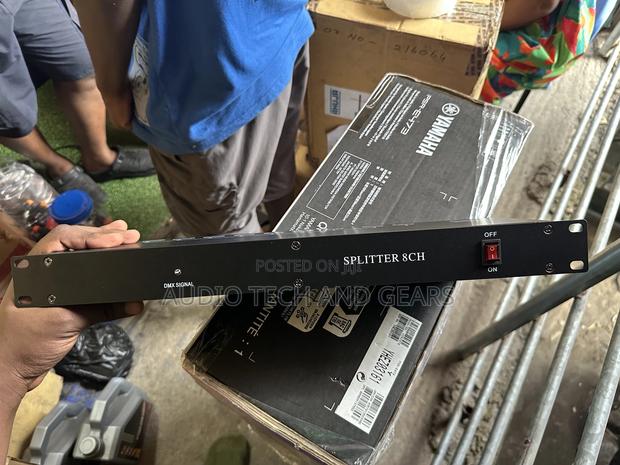 8 Channel Dmx Splitter · Photo 4