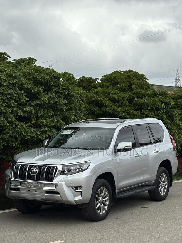 Toyota Land Cruiser Prado 2.7 2019 Silver