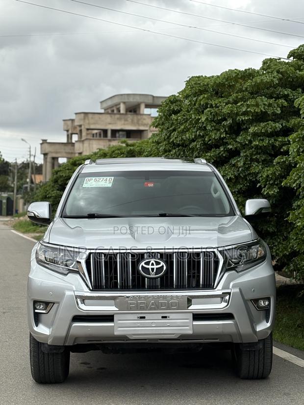 Toyota Land Cruiser Prado 2.7 2019 Silver