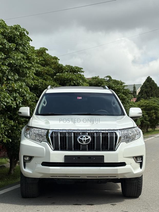 Toyota Land Cruiser Prado 2.7 2018 White