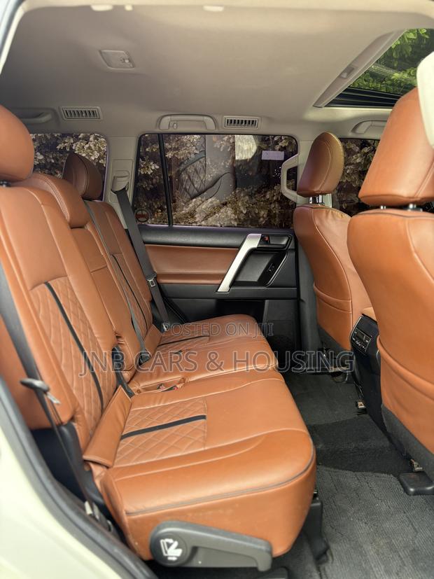 Toyota Land Cruiser Prado 2.7 2018 White