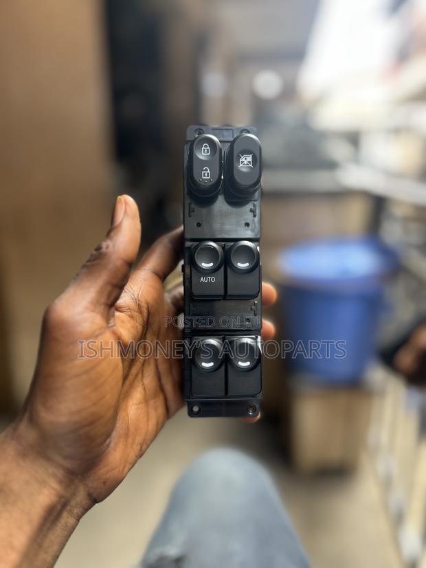 Accent 2012 Power Window Switch photo 2