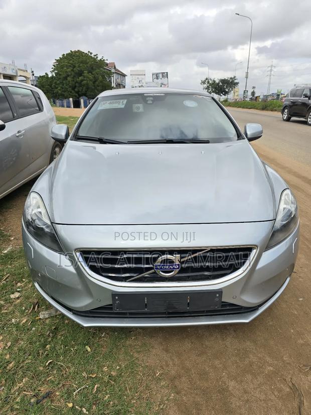Volvo V40 2015 Silver