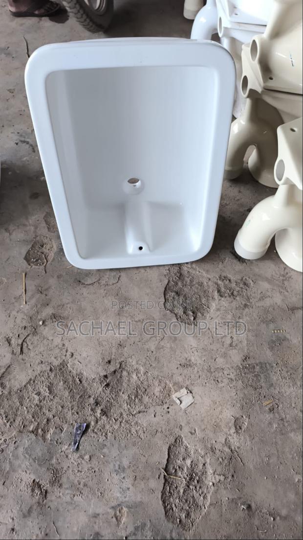 Hospital Sink · Photo 4