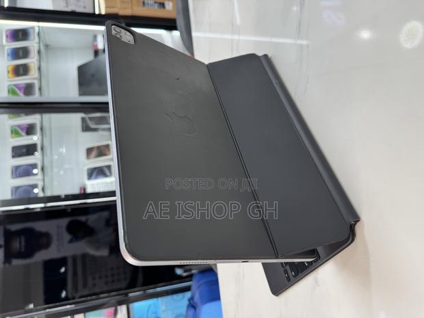 Apple iPad Pro 12.9 (2022) 512 GB Gray photo 3